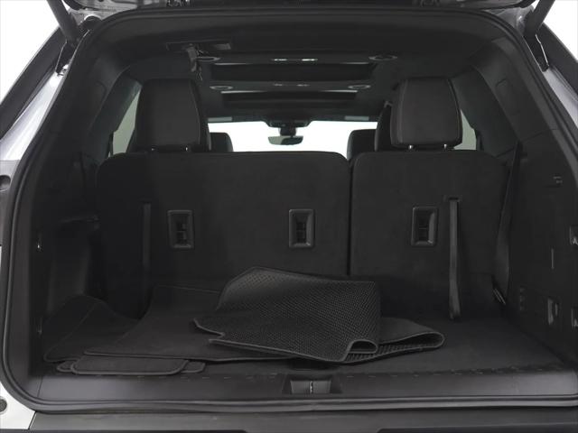 2023 Chevrolet Traverse AWD LT Leather