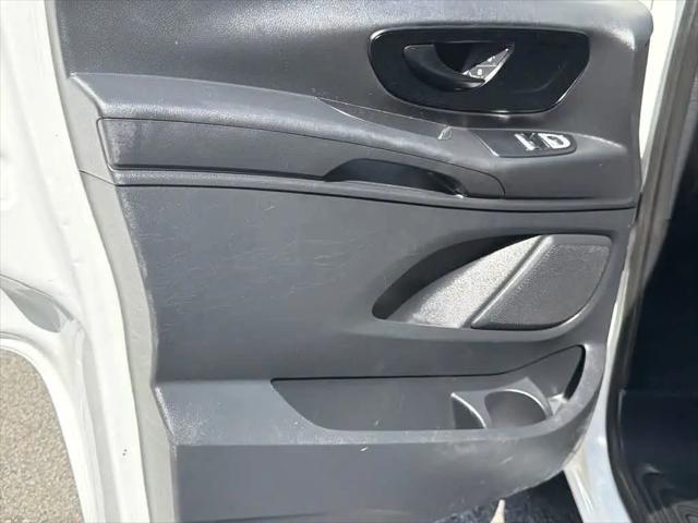 2020 Mercedes-Benz Metris Standard