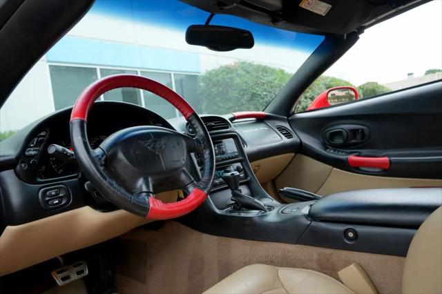 2004 Chevrolet Corvette Base