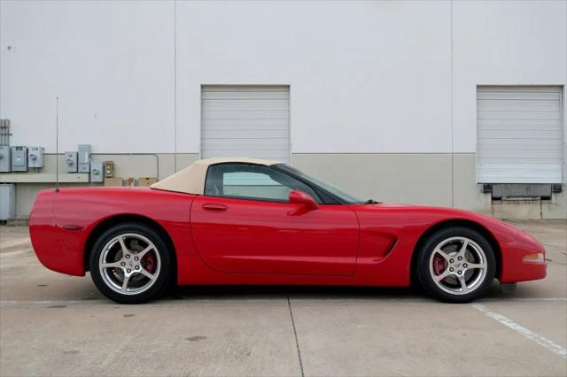 2004 Chevrolet Corvette Base
