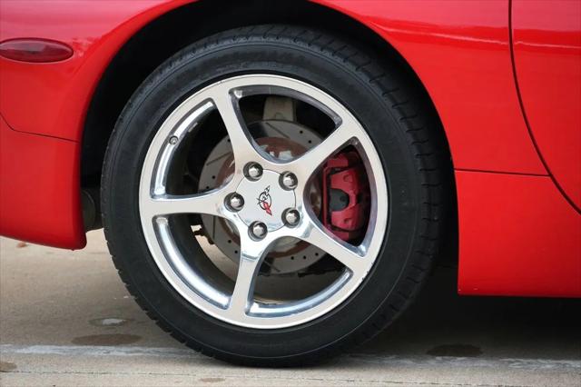 2004 Chevrolet Corvette Base