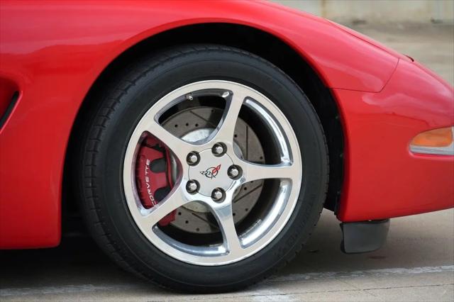 2004 Chevrolet Corvette Base