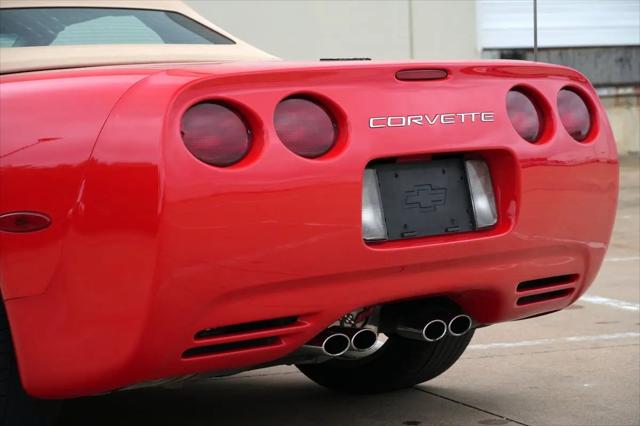 2004 Chevrolet Corvette Base