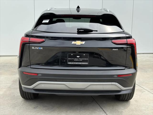 2024 Chevrolet V Blazer eAWD 2LT
