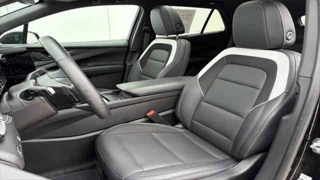 2024 Chevrolet V Blazer eAWD 2LT