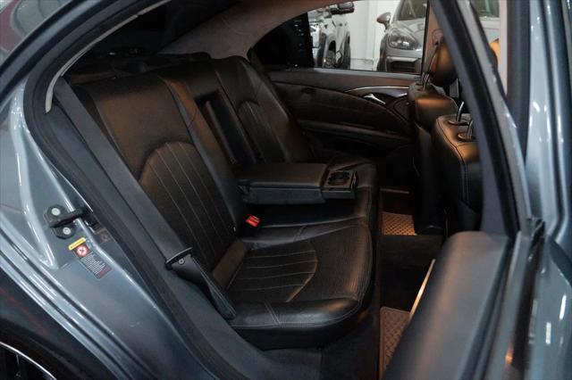 2005 Mercedes-Benz E 55 AMG E 55 AMG