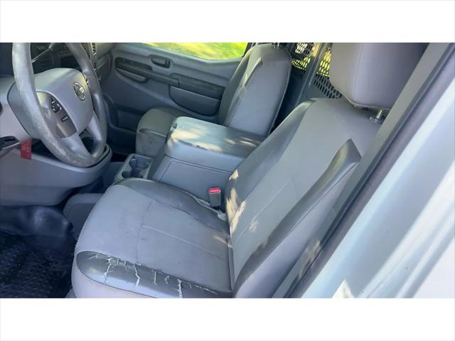 2015 Nissan 2500 NV2500 HD SV