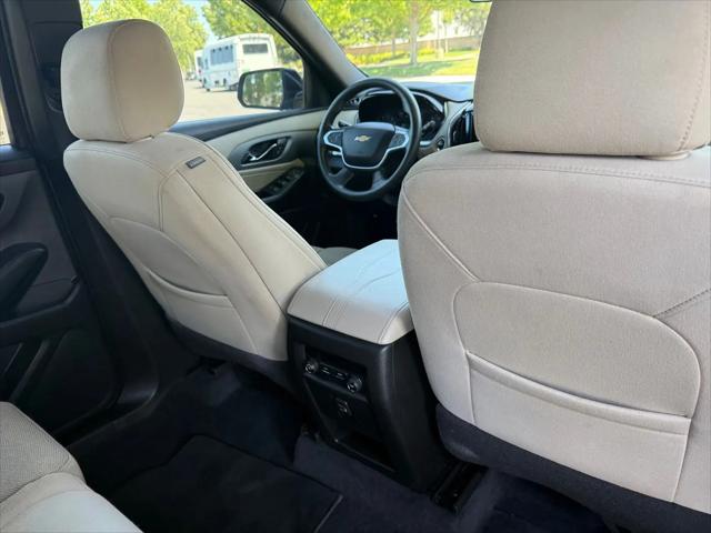 2022 Chevrolet Traverse FWD LS
