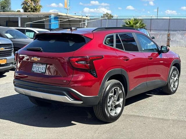 2025 Chevrolet Trax FWD LT