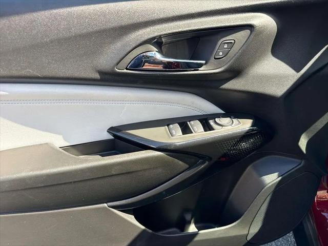 2025 Chevrolet Trax FWD LT