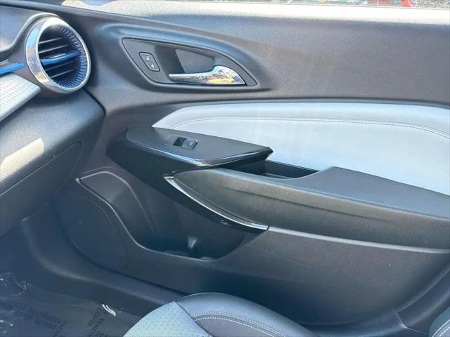2025 Chevrolet Trax FWD LT