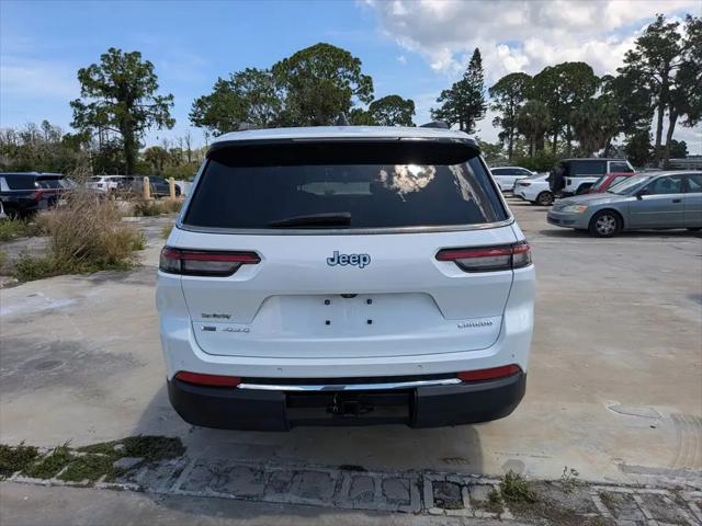 2022 Jeep Grand Cherokee L Laredo 4x4