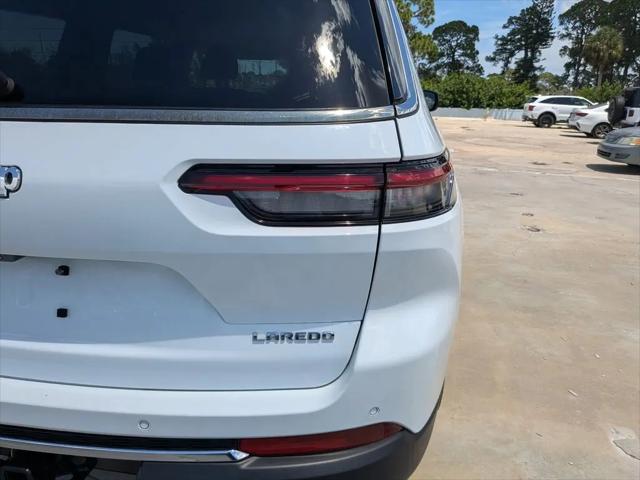 2022 Jeep Grand Cherokee L Laredo 4x4