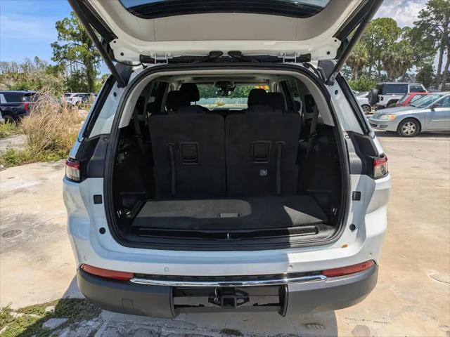 2022 Jeep Grand Cherokee L Laredo 4x4