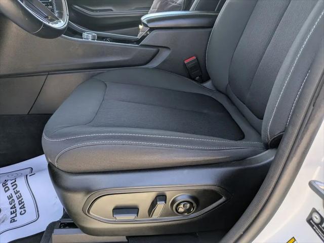 2022 Jeep Grand Cherokee L Laredo 4x4