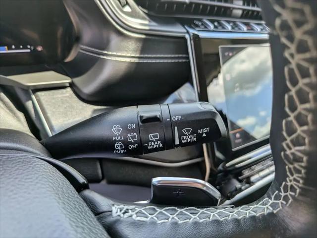2022 Jeep Grand Cherokee L Laredo 4x4