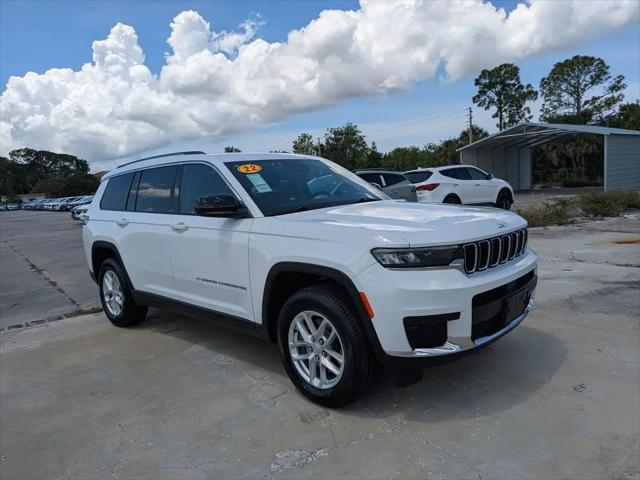 2022 Jeep Grand Cherokee L Laredo 4x4