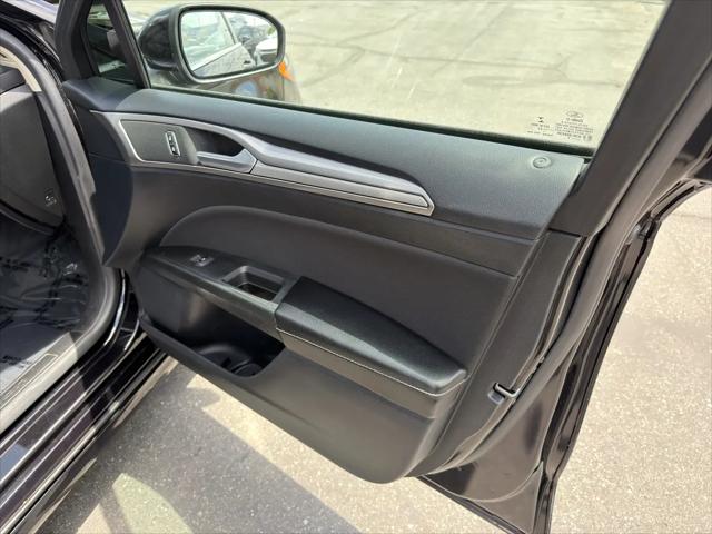 2020 Ford Fusion Hybrid SE