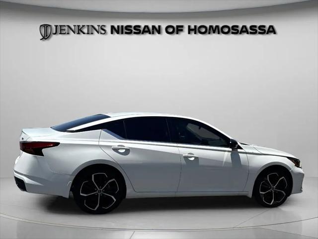 2025 Nissan Altima SR FWD