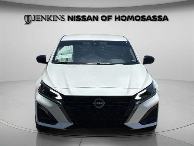 2025 Nissan Altima SR FWD
