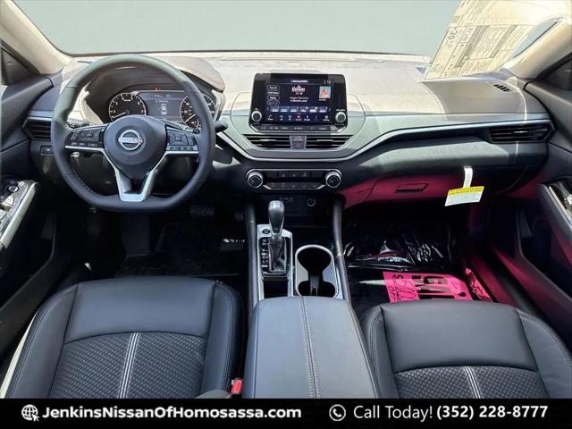 2025 Nissan Altima SR FWD