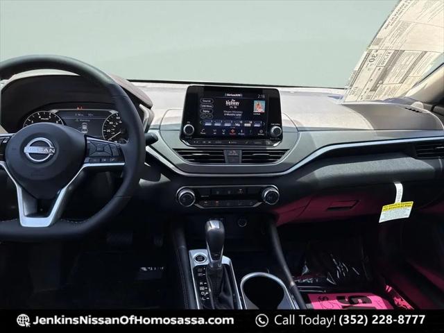 2025 Nissan Altima SR FWD