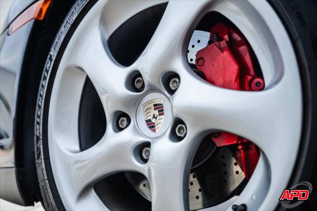 2004 Porsche 911 911 Carrera 4S