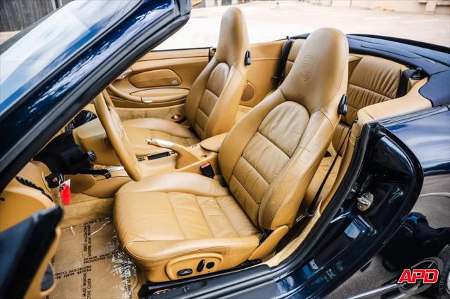 2004 Porsche 911 911 Carrera 4S