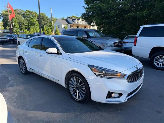 2017 Kia Cadenza Premium