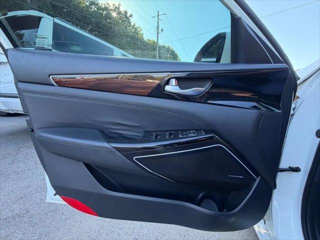 2017 Kia Cadenza Premium