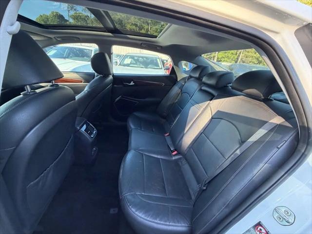 2017 Kia Cadenza Premium