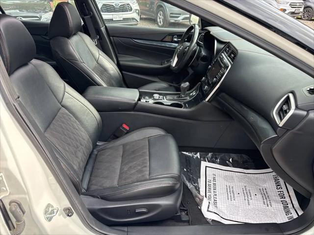 2023 Nissan Maxima SR Xtronic CVT