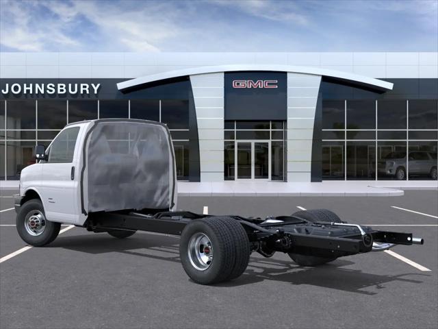 2026 GMC Savana Cutaway 4500 Van