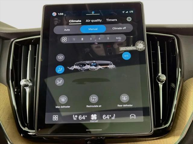 2026 Volvo XC60 B5 Plus