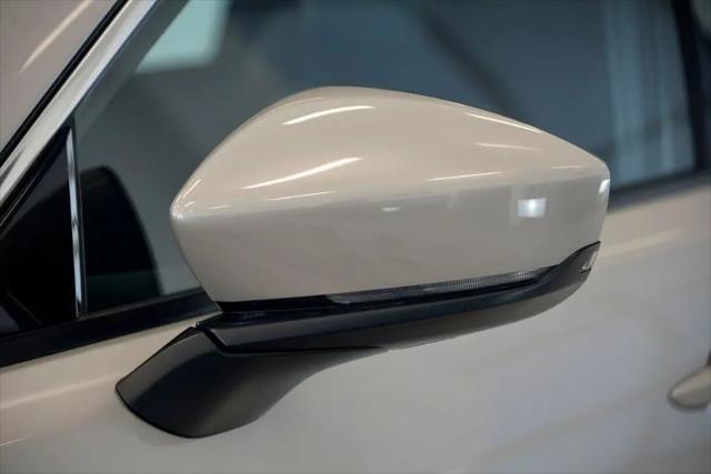 2024 Mazda X-90 Premium