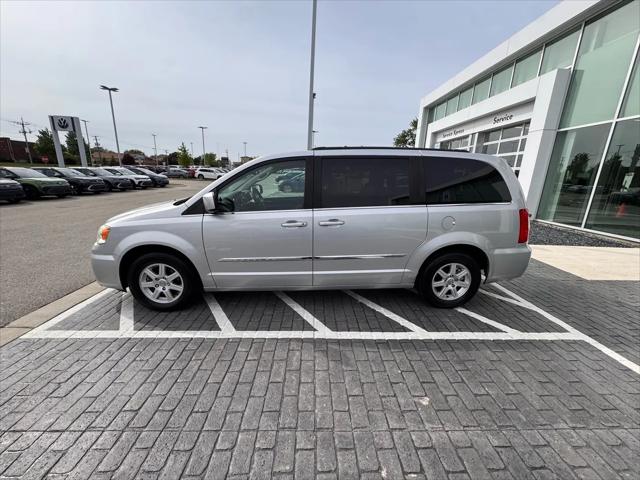 2012 Chrysler Town & Country Touring