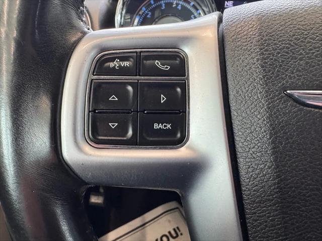 2012 Chrysler Town & Country Touring