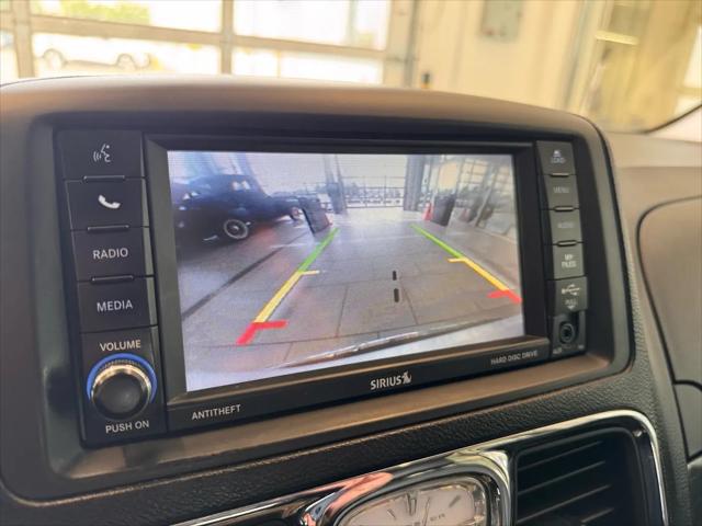 2012 Chrysler Town & Country Touring