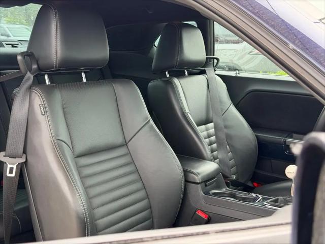 2013 Dodge Challenger R/T Plus