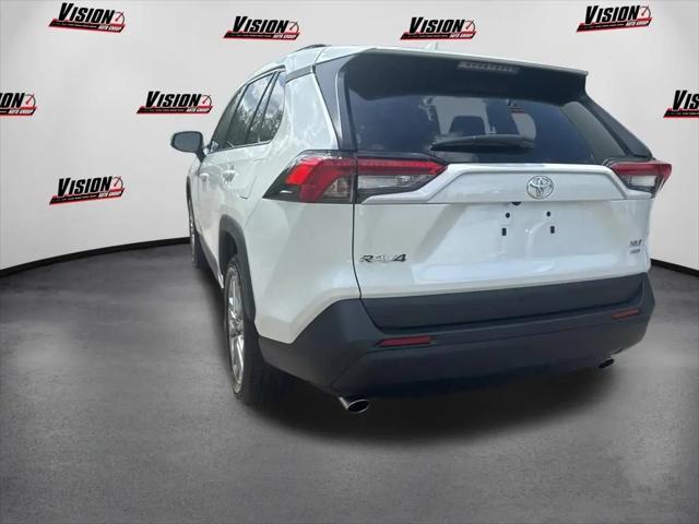 2025 Toyota RAV4 XLE Premium