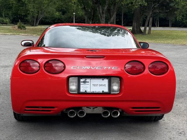 2004 Chevrolet Corvette Base