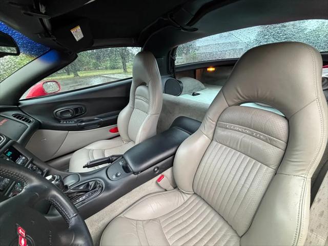 2004 Chevrolet Corvette Base