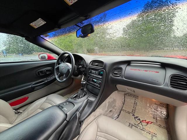 2004 Chevrolet Corvette Base