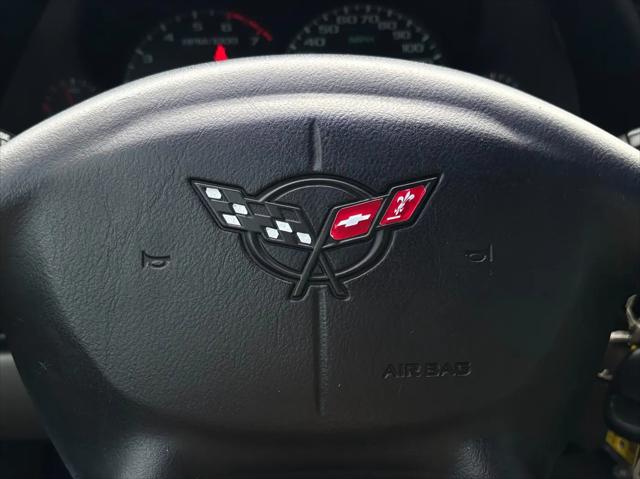 2004 Chevrolet Corvette Base