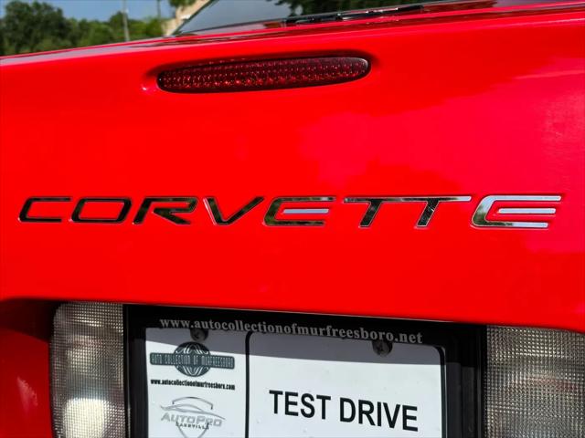 2004 Chevrolet Corvette Base
