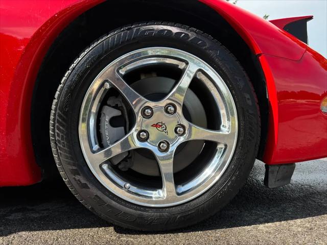 2004 Chevrolet Corvette Base