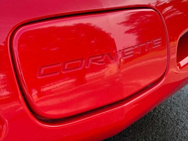2004 Chevrolet Corvette Base