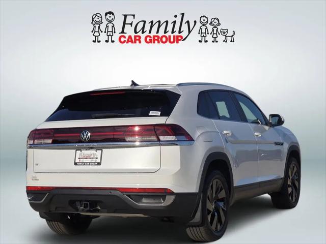 2026 Volkswagen Atlas Cross Sport SE with Technology