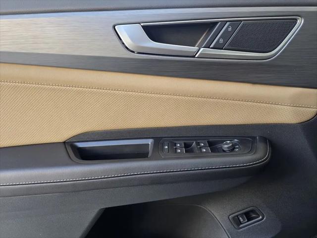 2026 Volkswagen Atlas Cross Sport SE with Technology
