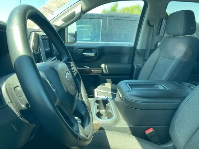 2020 Chevrolet Silverado 1500 4WD Crew Cab Short Bed RST